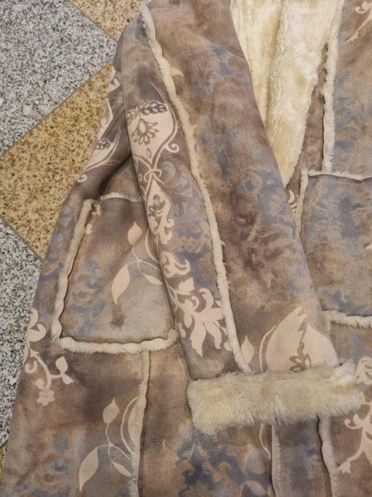 Płaszcz damski C&A rozmiar 40 elegancki klasyczny zimowy jesienny