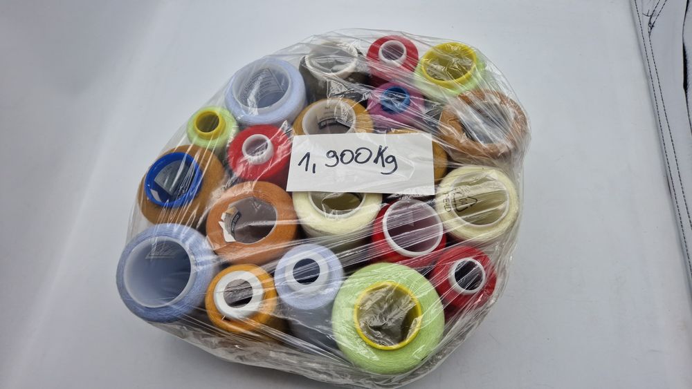 Nici mix na overlock zestaw 1,900 kg.