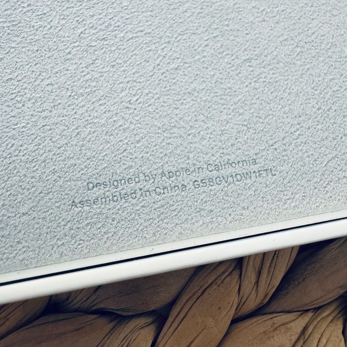 Apple iPad mini Smart Folio białe