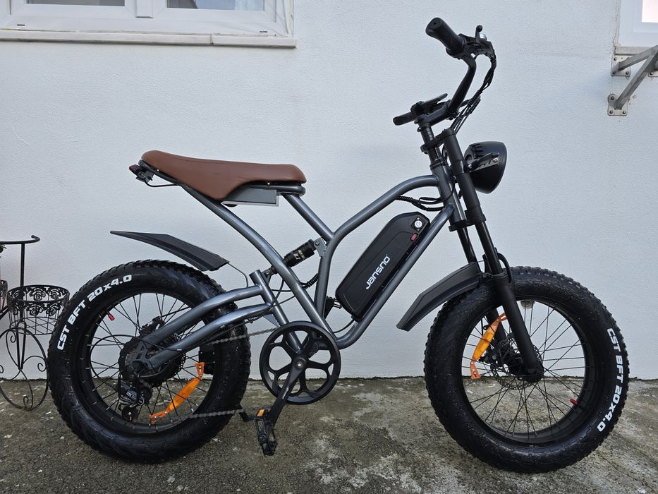 Bicicleta elétrica com acelerador – até 50 km/h