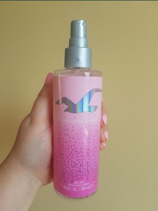 Hollister mgiełka do ciała na lato peach nectar&vanilla