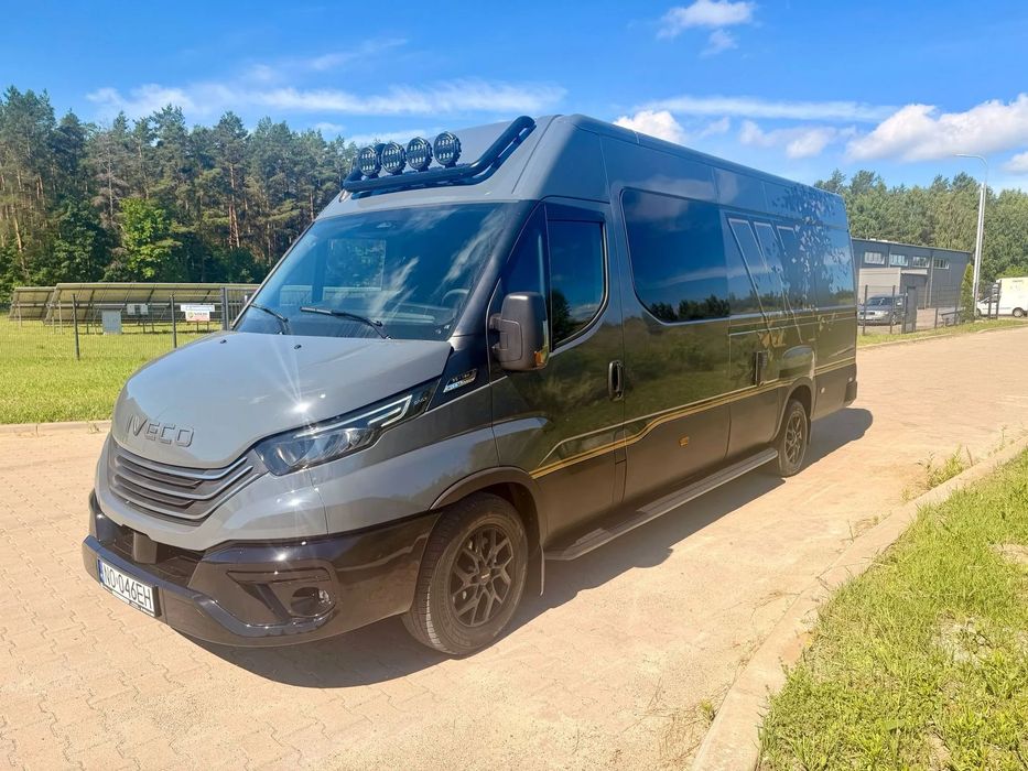 Iveco Daily 35S18  Kamper VAN do sportu VIP. Nowy.