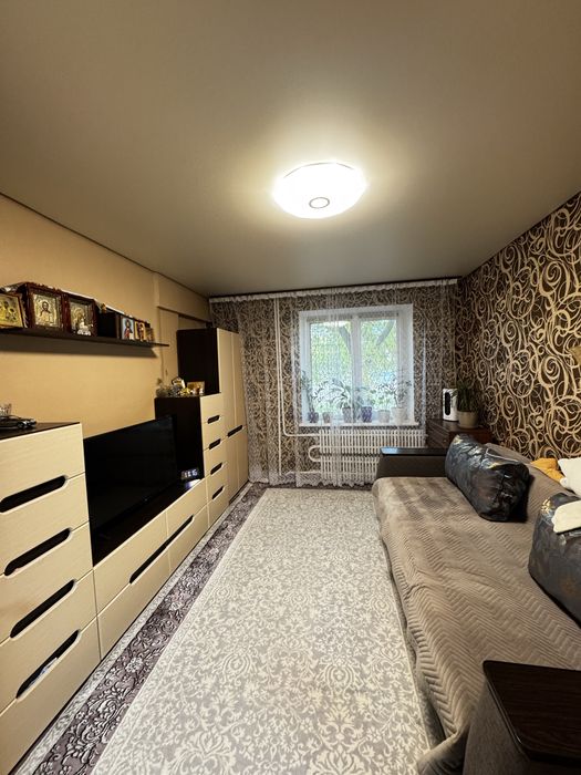 Продается 2- х комн. квартира  Хортицкий район.