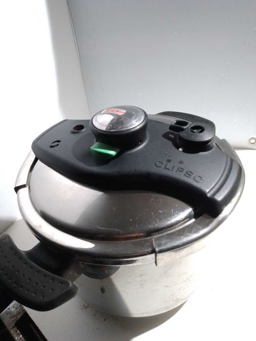 Panela de Pressão TEFAL CLIPSO – Excelente Oportunidade!