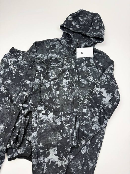 Остання! Розмір M - Костюм Nike Tech Fleece Black/Grey