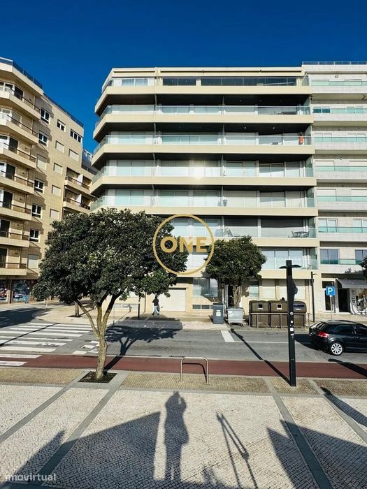Apartamento T2+1 em frente ao Mar