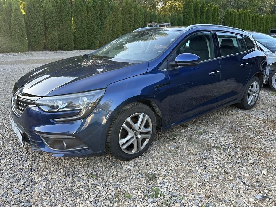 Renault Megane 1.5dci 2017r kombi, lekko uszkodzony, jezdzi,