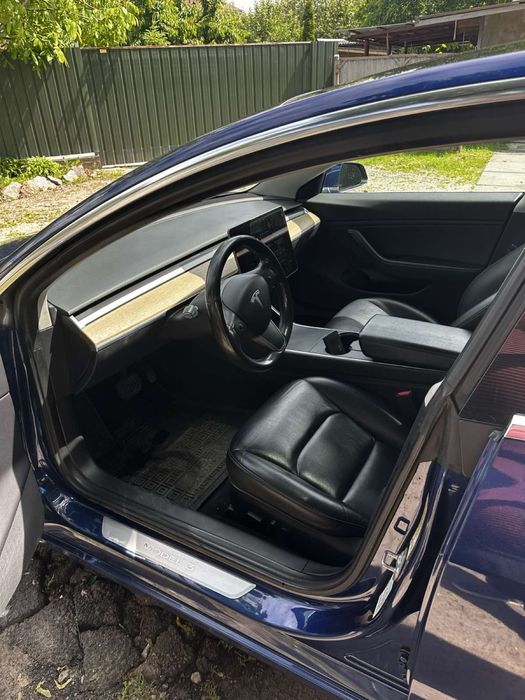 Tesla ‘’model ‘’ 3