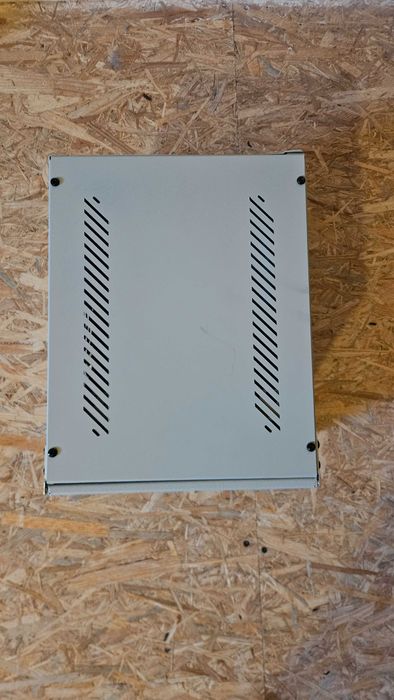 Szafa RACK LANBERG 10" 4U Wisząca
