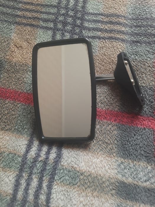 Зеркало автомобильное