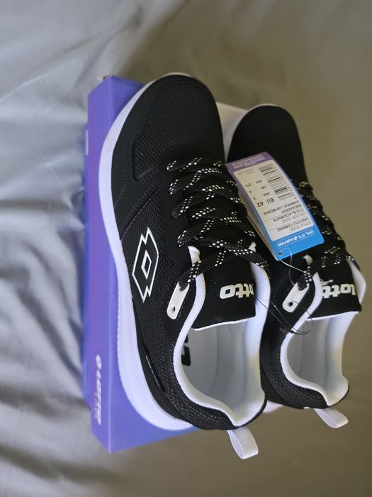 Buty sneakersy męskie Lotto 42 Czarne