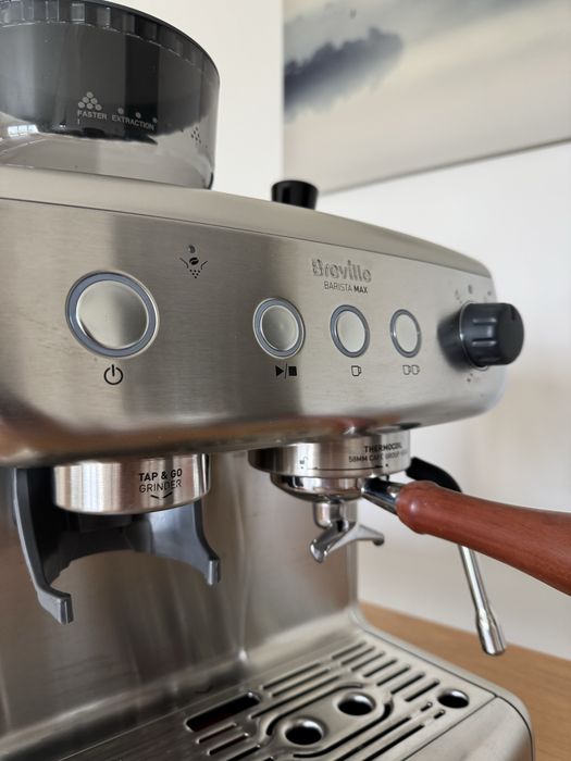 Máquina de Café Breville Barista Max (VCF126X)