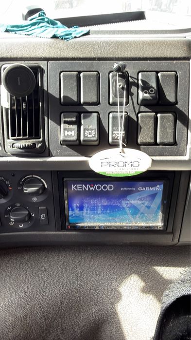 Volvo FM380 Estrado e Grua 16M