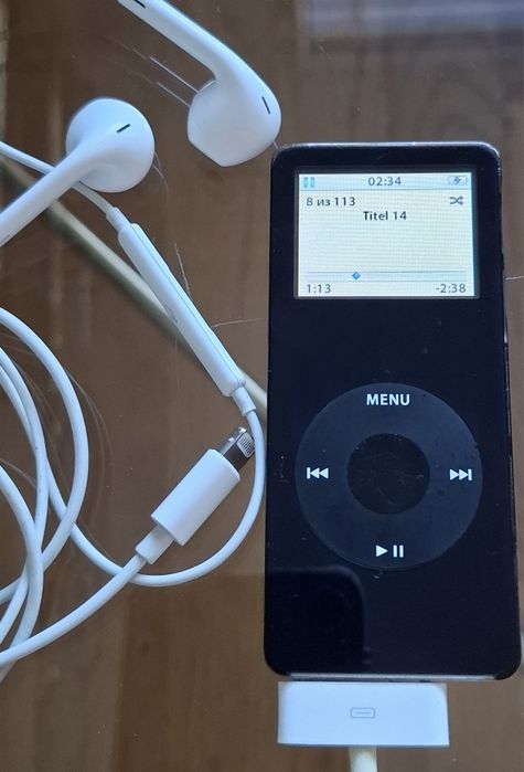 iPod Nano 1 Gen 1GB Black — Классика Apple + Зарядка и Наушники.