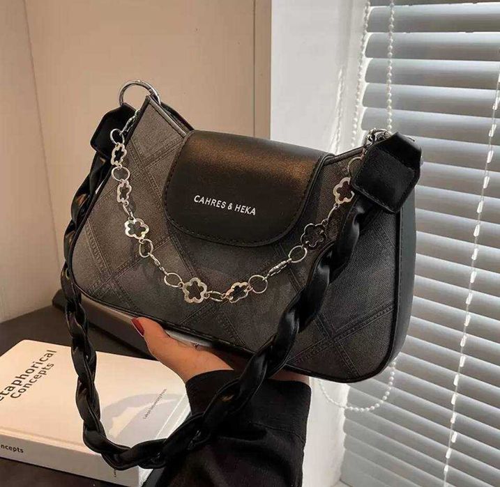 Шкіряна сумочка з ефектом джинсу осінній розпродаж