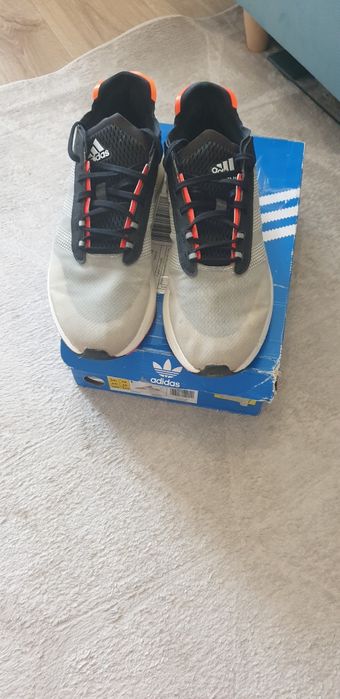 Adidas avryn 44.5 boost