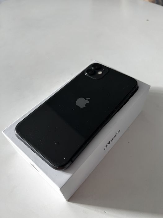Iphone 11 в хорошому стані