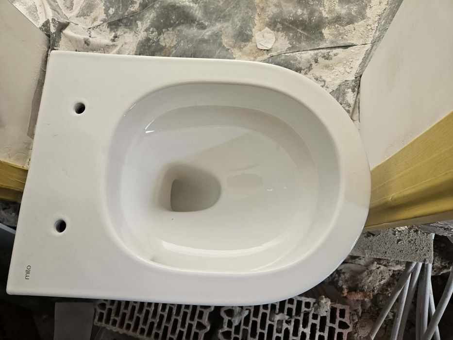 Nowa misa WC z deską