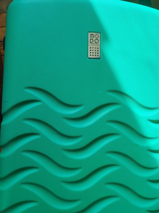 Чемодан итальянского бренда Modo by roncato