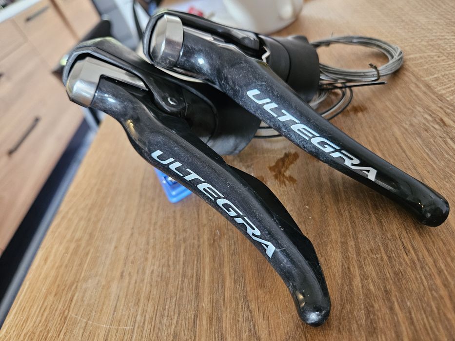 Klamkomanetki shimano ultegra carbon 2x11 6800