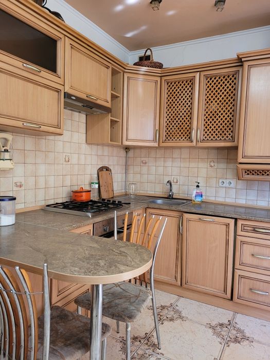 Оренда 1 км.кв.вул.Вовчинецька(Вокзал ),новобудова,все  є, вільно.