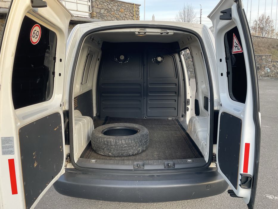 Volkswagen Caddy 2012
