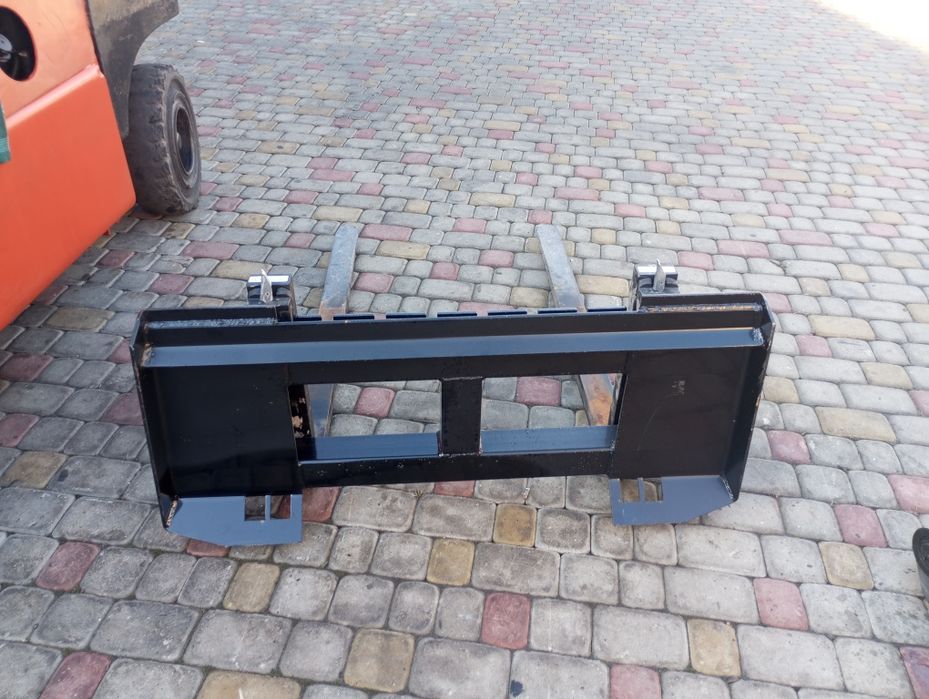 Навіска на бобкет