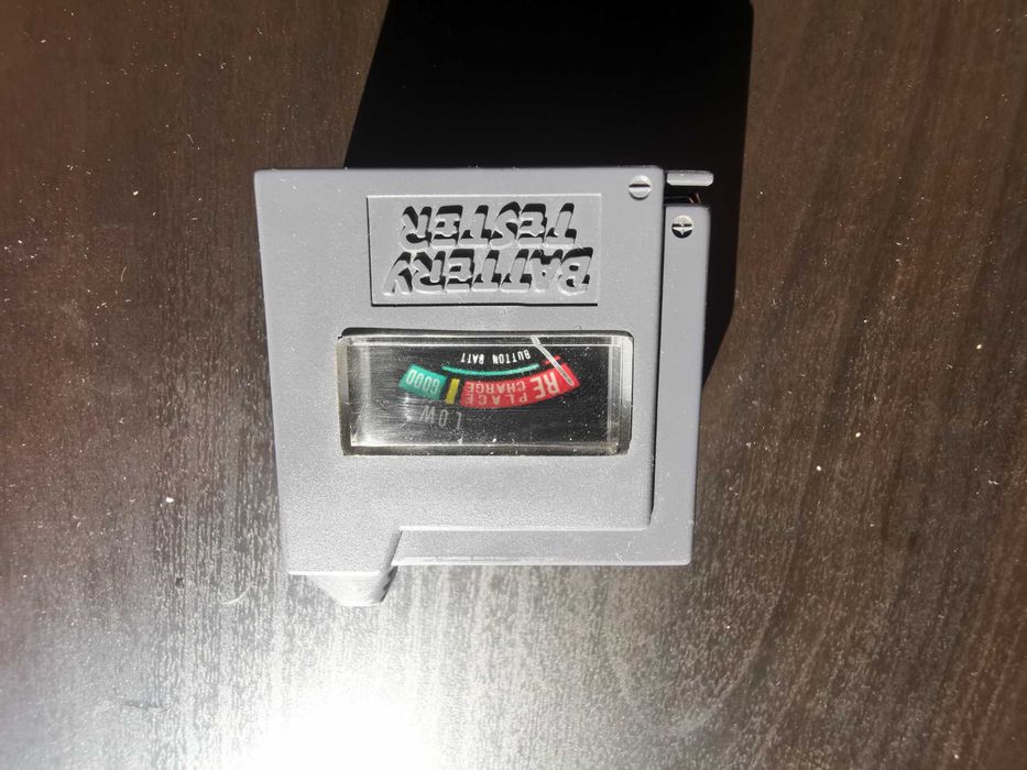 Testador de baterias e pilhas de bolso / Battery Tester