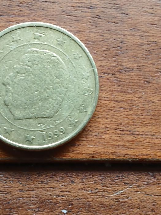 Vendo mueda de 50 centimos do ano 1999 por 450 euros