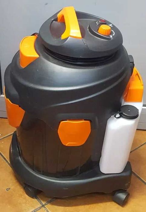 Пилосос миючий(Польща). Пилосос для хімчистки вдома. Миючий пилосос.