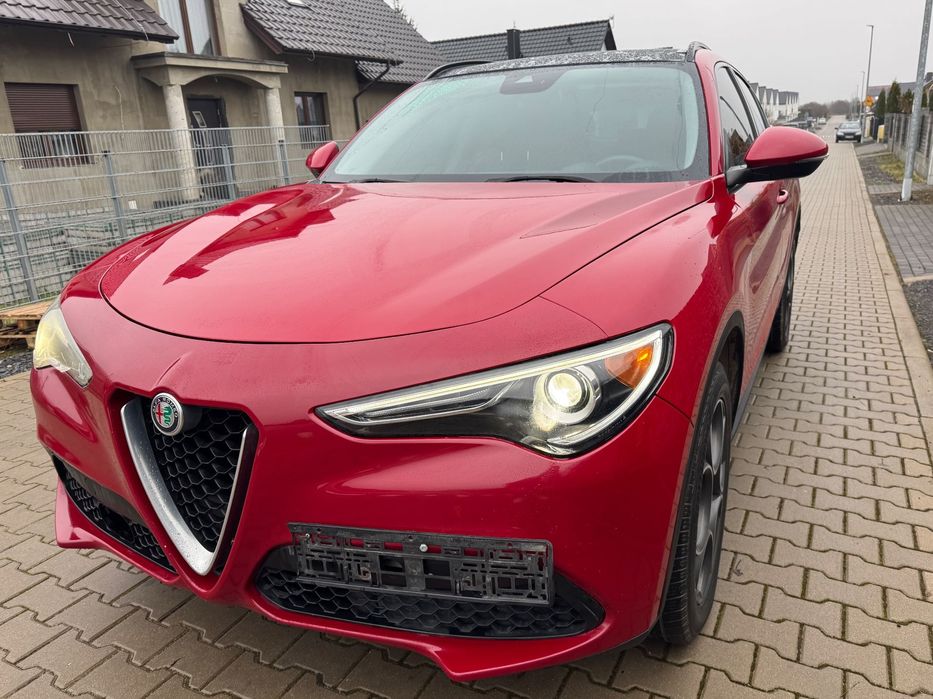 Alfa Romeo Stelvio Piękną Alfa Romeo Stelvio Sport 280 KM AWD- już w Polsce