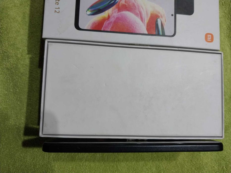 Redmi Note 12 память 8 х 256 как новый