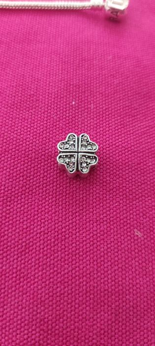 Peças para pulseira, novas. Tbem tenho pulseiras