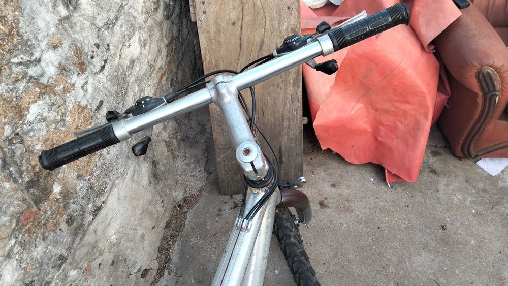 Bicicleta alumínio Shimano