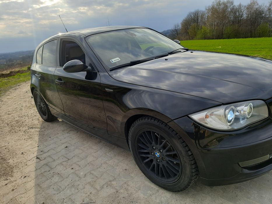 Bmw e87 120d.    .