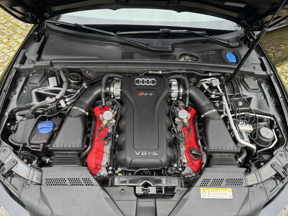 Audi RS5 v8 4.2 FSI Quattro S Tronic