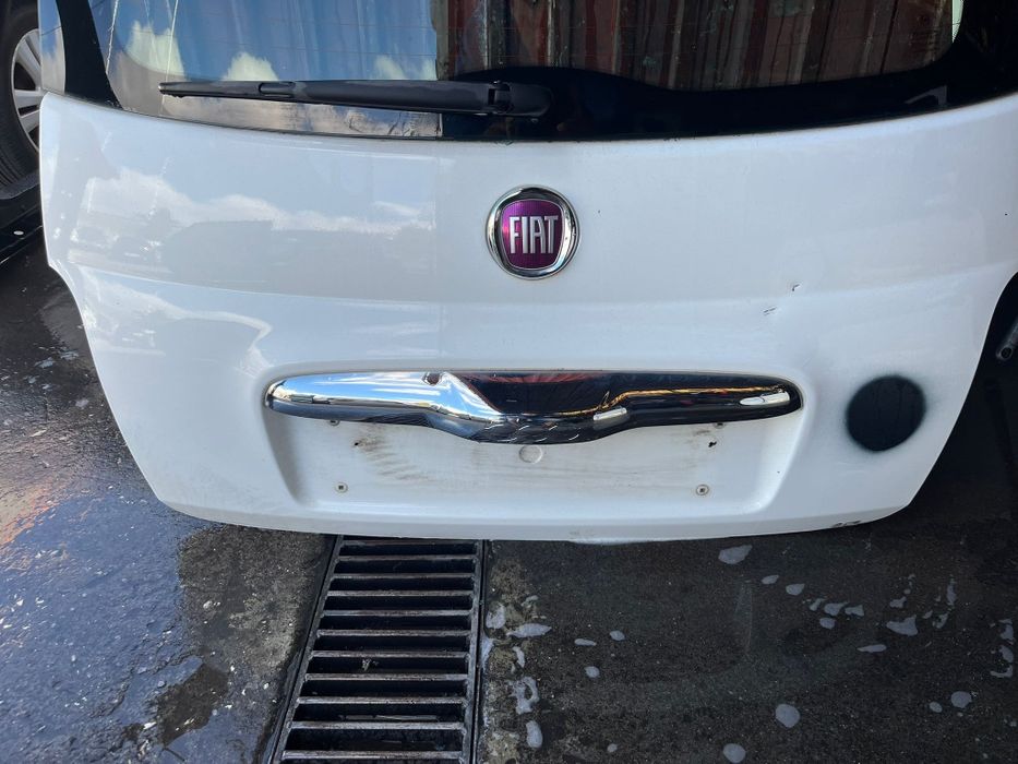 Fiat 500 - Tampa de Mala - M344