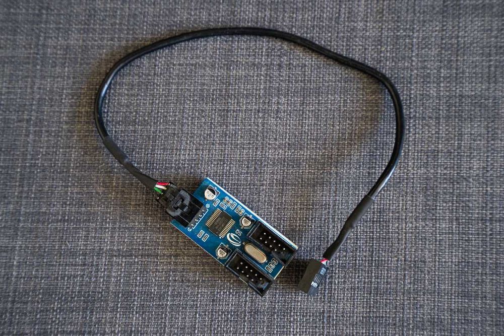 Adaptador USB 2.0 Interno Conector 9 Pinos (1 para 2) – Splitter/Header Hub
