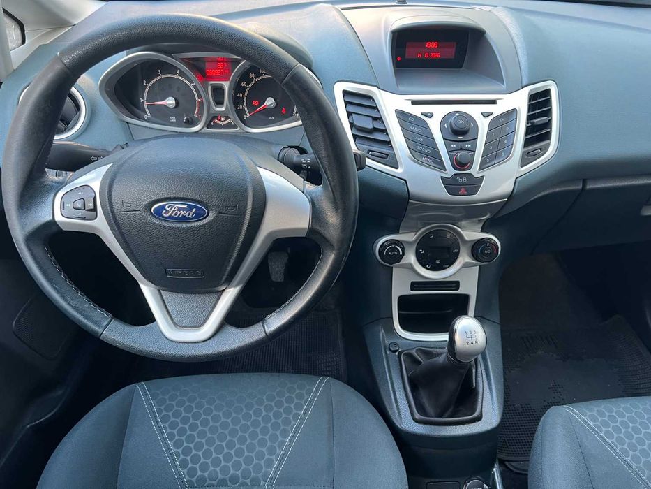 Ford Fiesta 2011 - Só 60.000 klms comprováveis