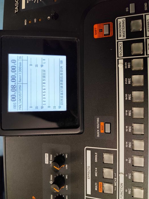 Mesa digital de gravação Tascam 2488 neo C/Nova