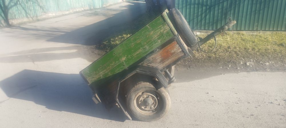 Прицеп автомобільний