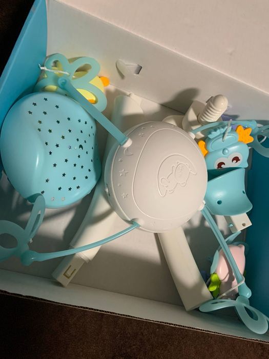 Дитячій мобіль на кроватку