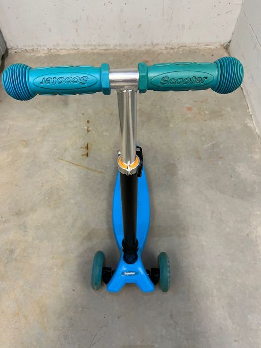 Hulajnoga trojkolowa scooter