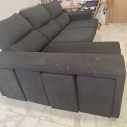Chaise long lado direito, cor preta em bom estado