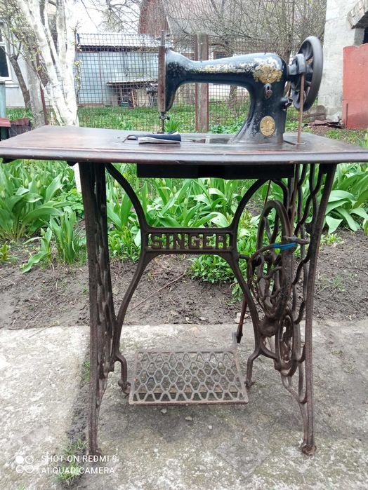 Швейна машинка SINGER