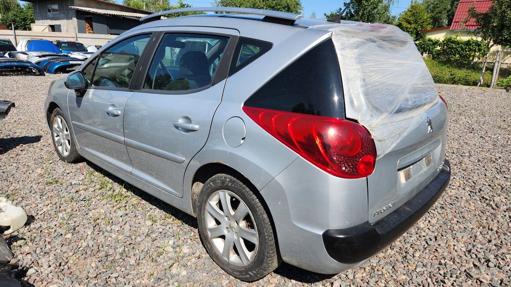 Запчастини комплектом Peugeot 207
