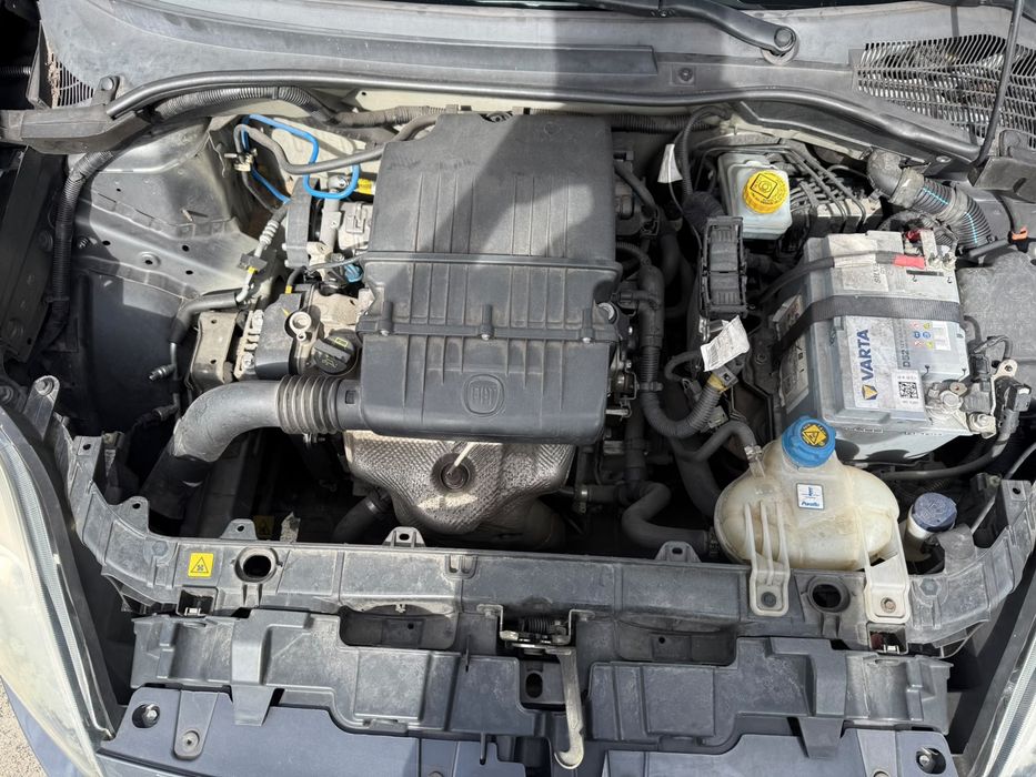 Fiat Punto 1.2 Easy Start&Stop – 110.000 km – Gasolina – Muito Económico