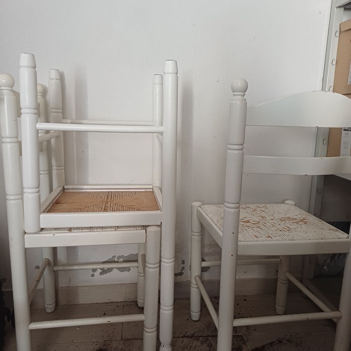 Mesa e 4 cadeiras