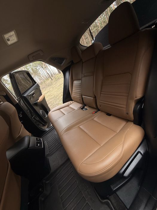 Продам обмен   Lexus  NX200t  2017 год