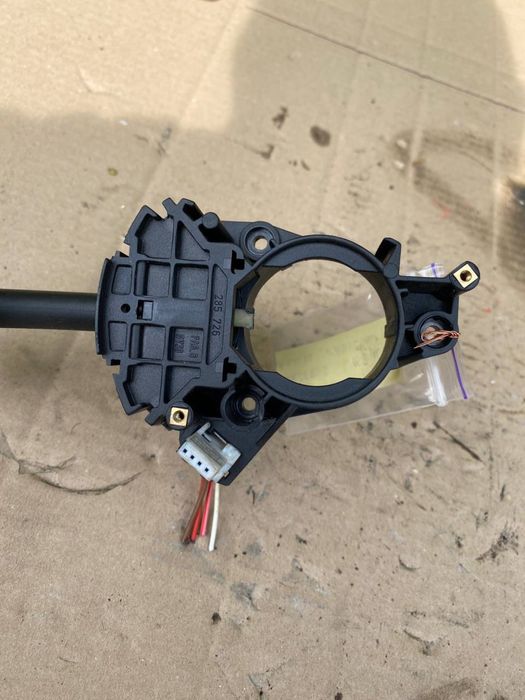Підрульовий перемикач Mercedes W168 W414 Vaneo 1685450110